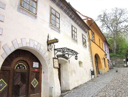 Fronius Residence - Boutique Hotels, Distinctive Accommodations - Sighisoara, Romania 