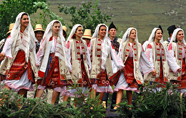 Popular Costumes - Arges Area