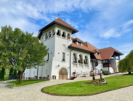 Casa Timiş - Timiş Estate (Prahova County) - Boutique Hotels, Distinctive Accommodations -  Romania 