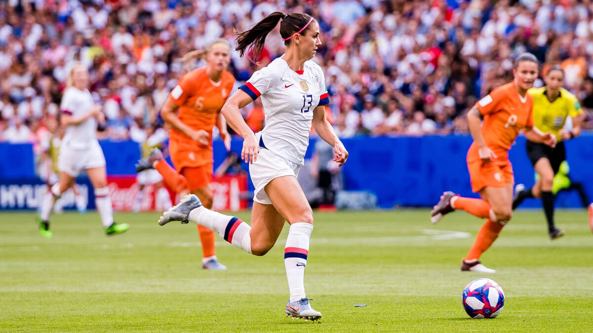 alex-morgan-striker