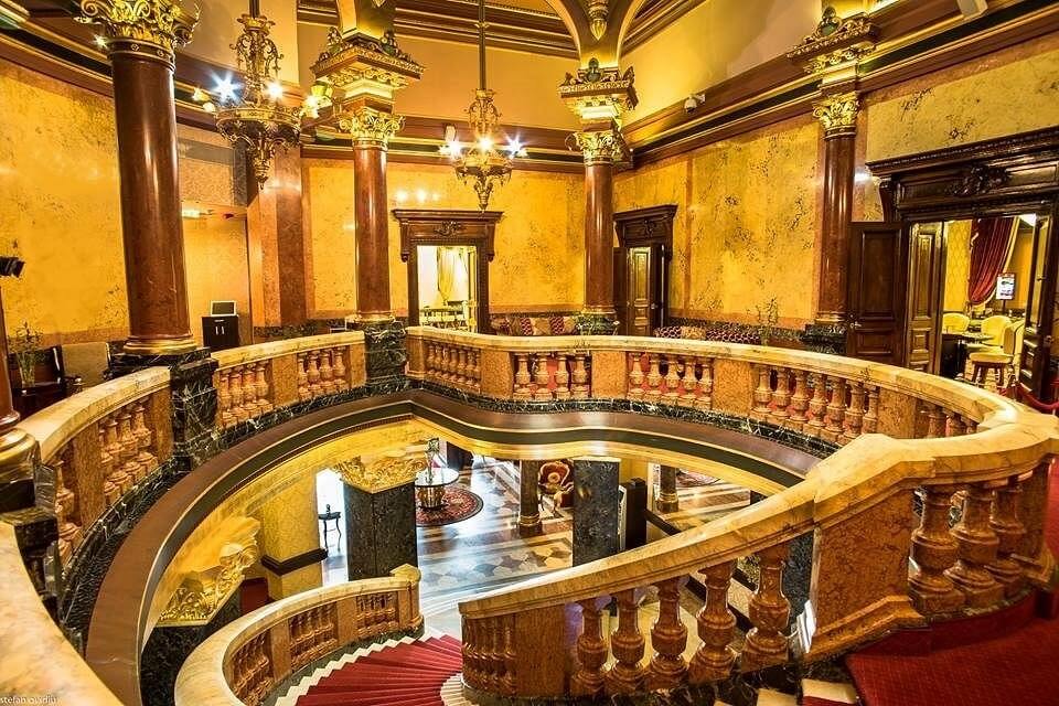 palazzo-casinò-casa-vernescu-bucarest-stradale-principale