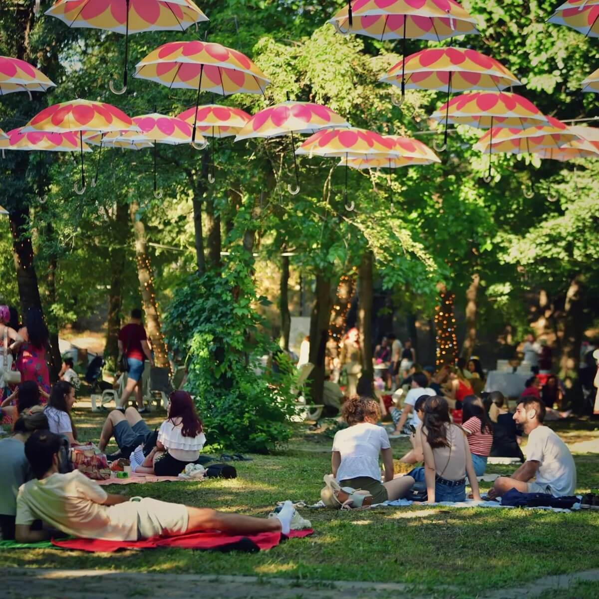 dr.-nicolae-minovicifolk-art-museum-gardens-bucharest